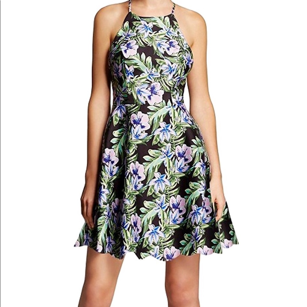 Strappy floral dress with scalloped hem